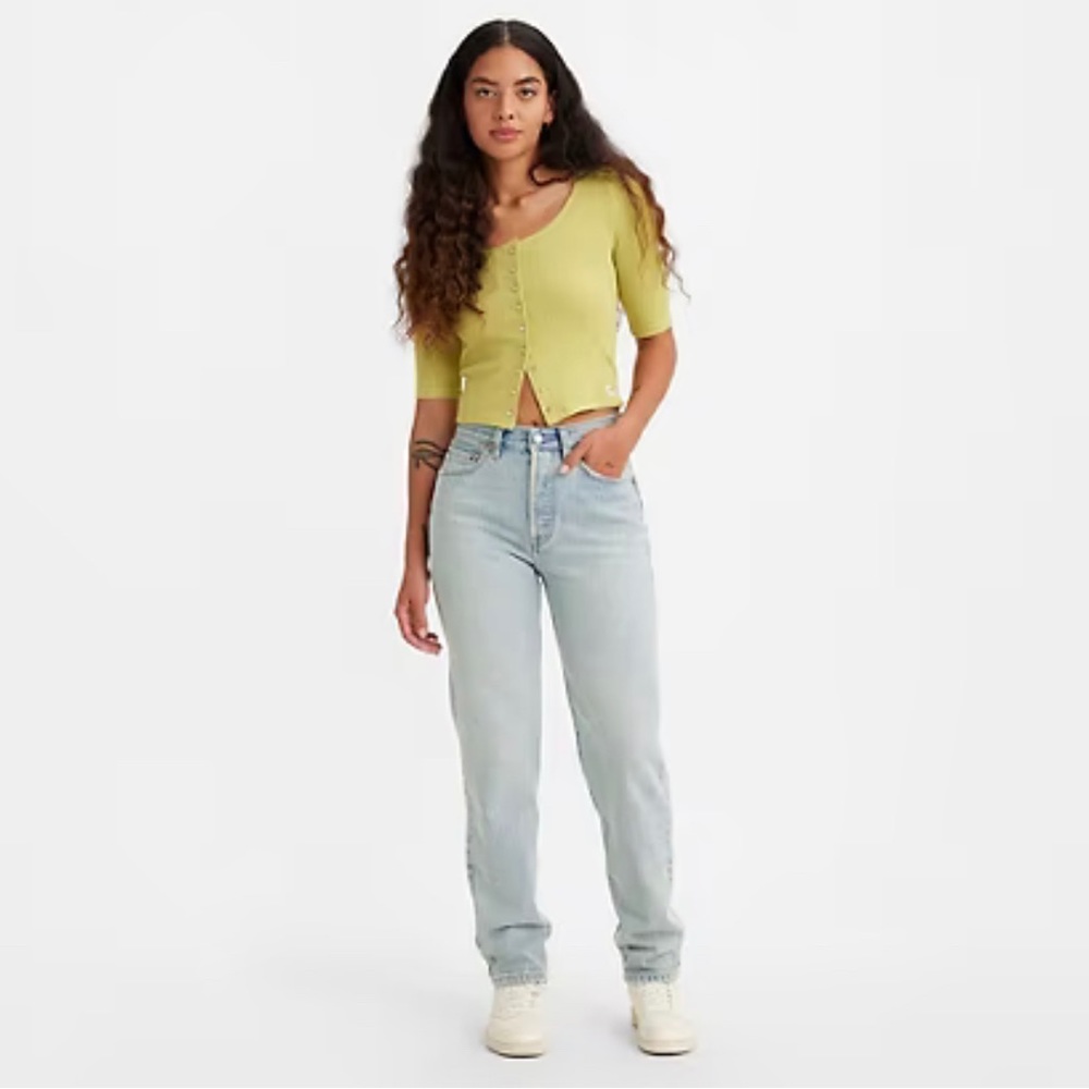 Vintage 501 Levi’s bought in a vintage store in NYC. Size 26. Light wash